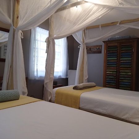 Seachange Villa East End ภายนอก รูปภาพ